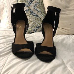 Nine West Heel size 9